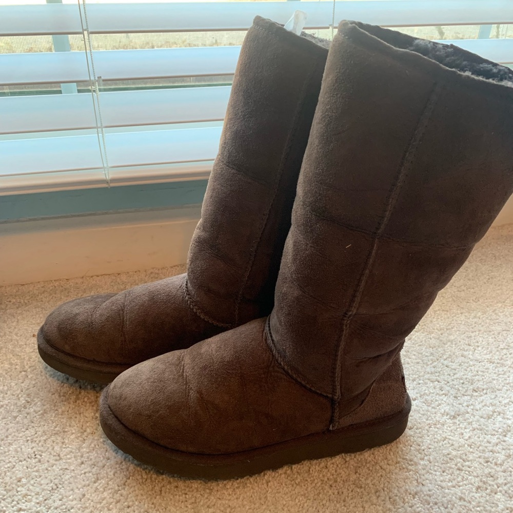 UGG Classic Tall II Boot size 7